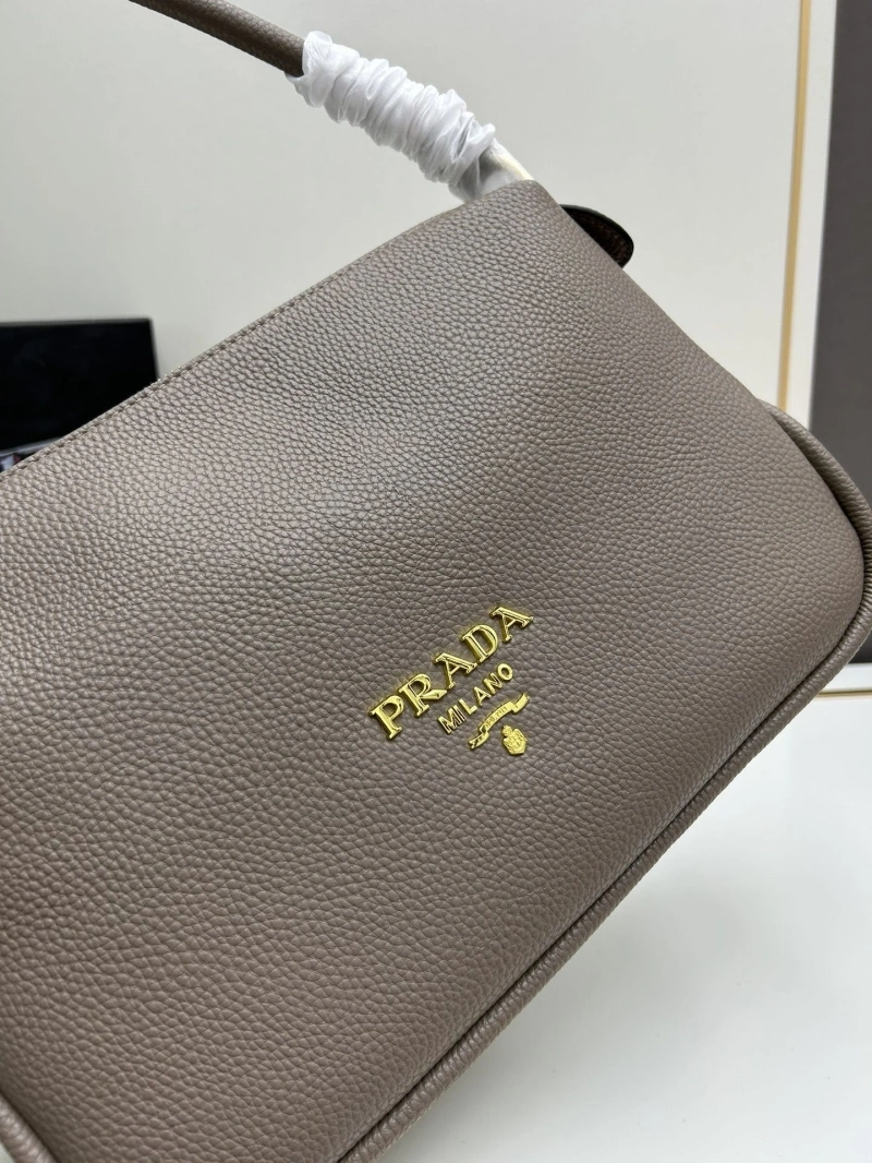Prada Top Handle Bags 4224-0811