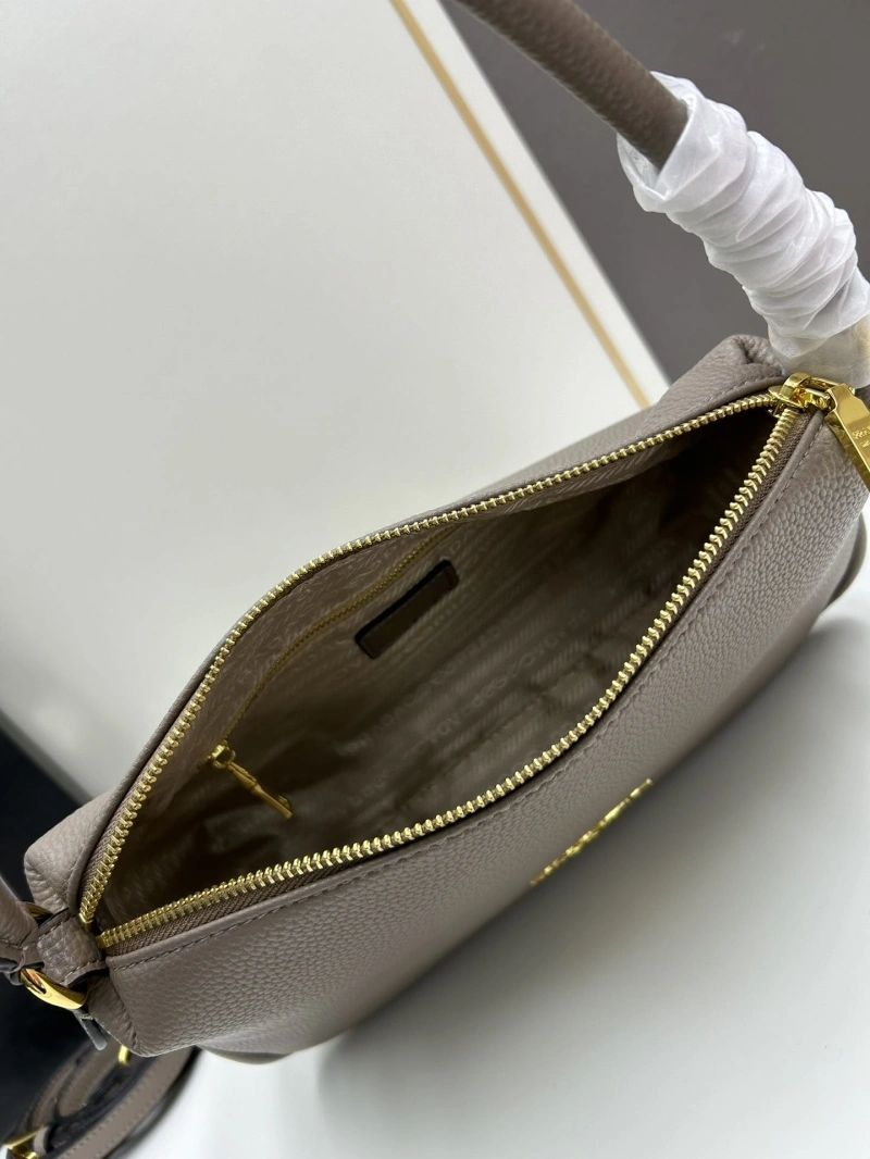 Prada Top Handle Bags 4224-0811