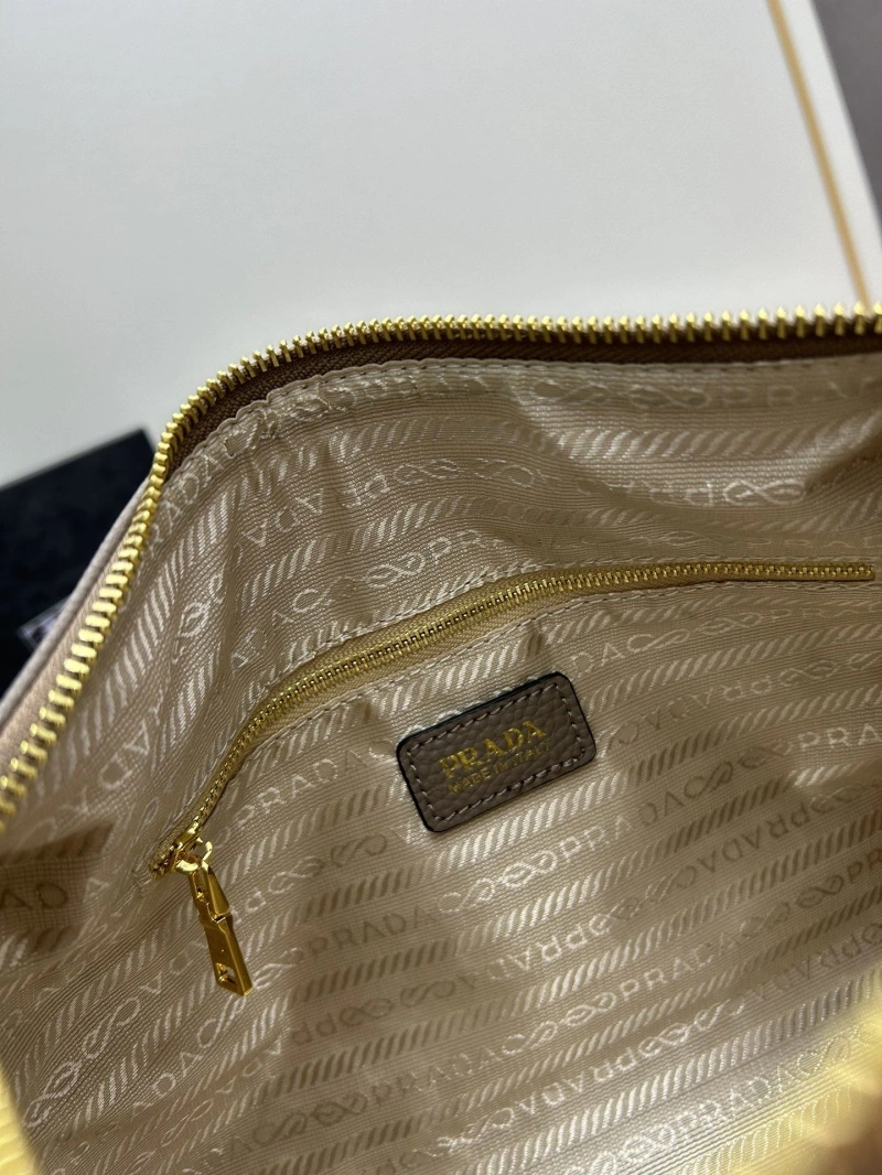 Prada Top Handle Bags 4224-0811