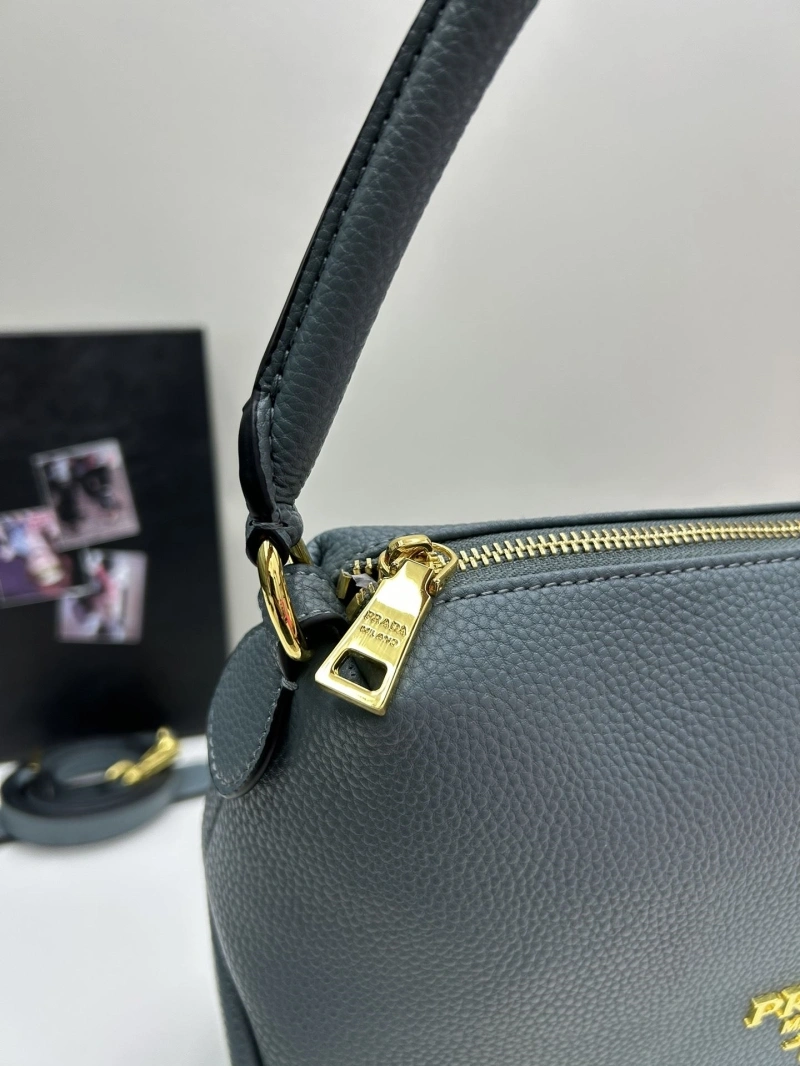 Prada Top Handle Bags 4224-0812