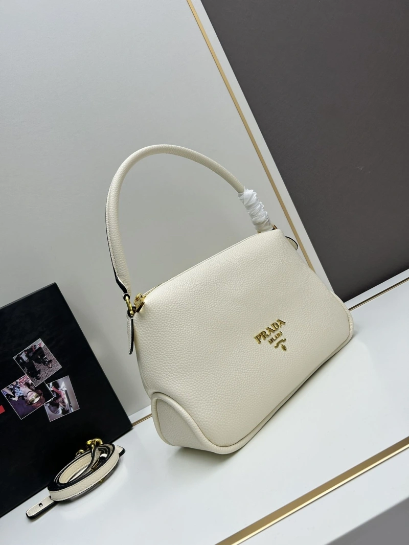 Prada Top Handle Bags 4224-0814