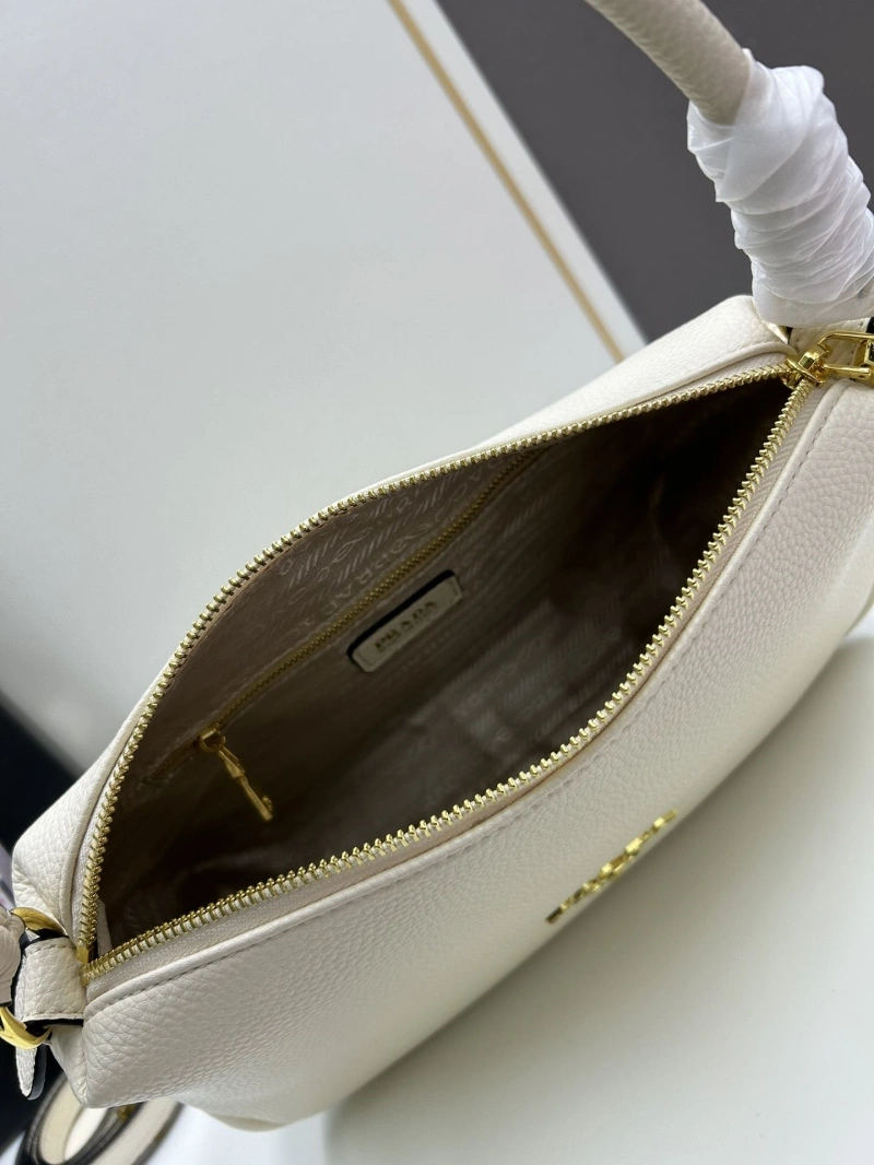 Prada Top Handle Bags 4224-0814