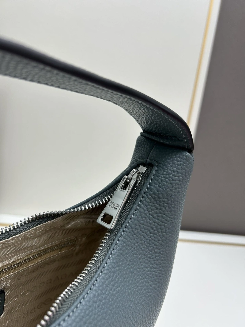 Prada Top Handle Bags 4224-0816