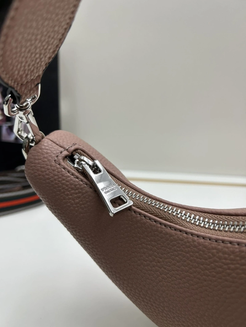 Prada Top Handle Bags 4224-0817