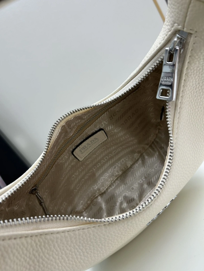 Prada Top Handle Bags 4224-0819