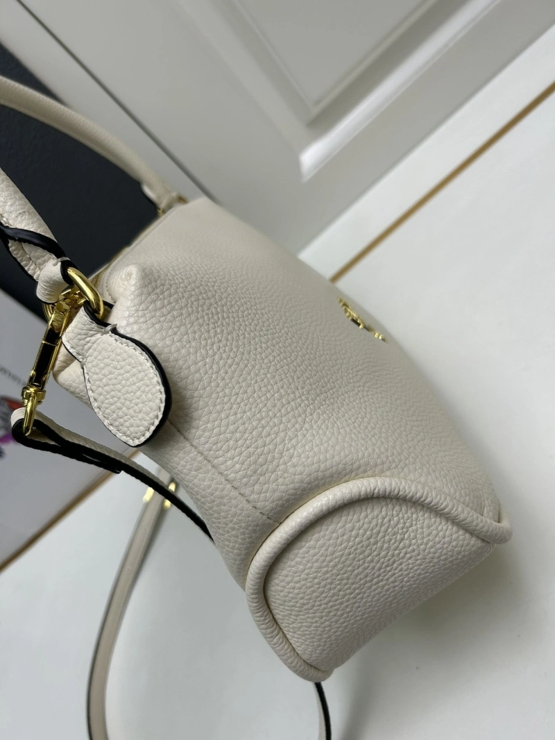 Prada Top Handle Bags 4224-0915