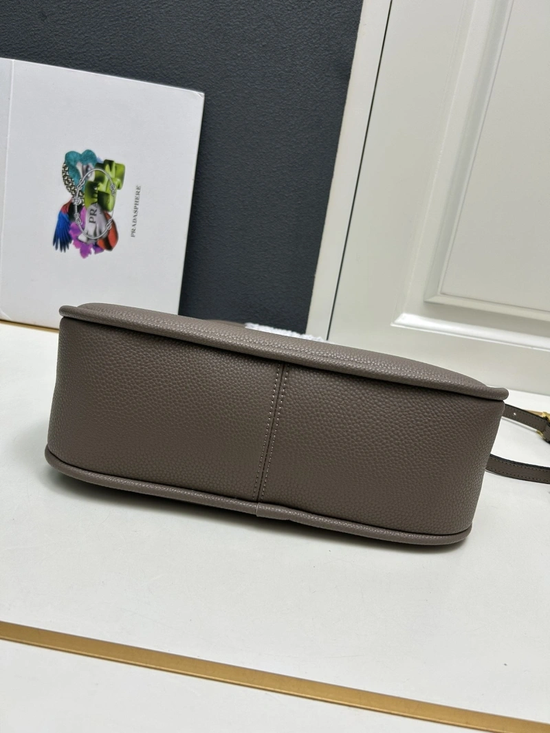 Prada Top Handle Bags 4224-0916