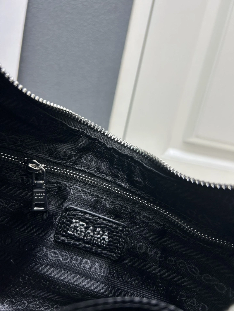 Prada Top Handle Bags 4224-0920