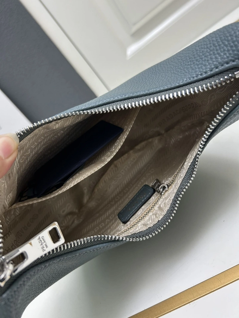 Prada Top Handle Bags 4224-0921