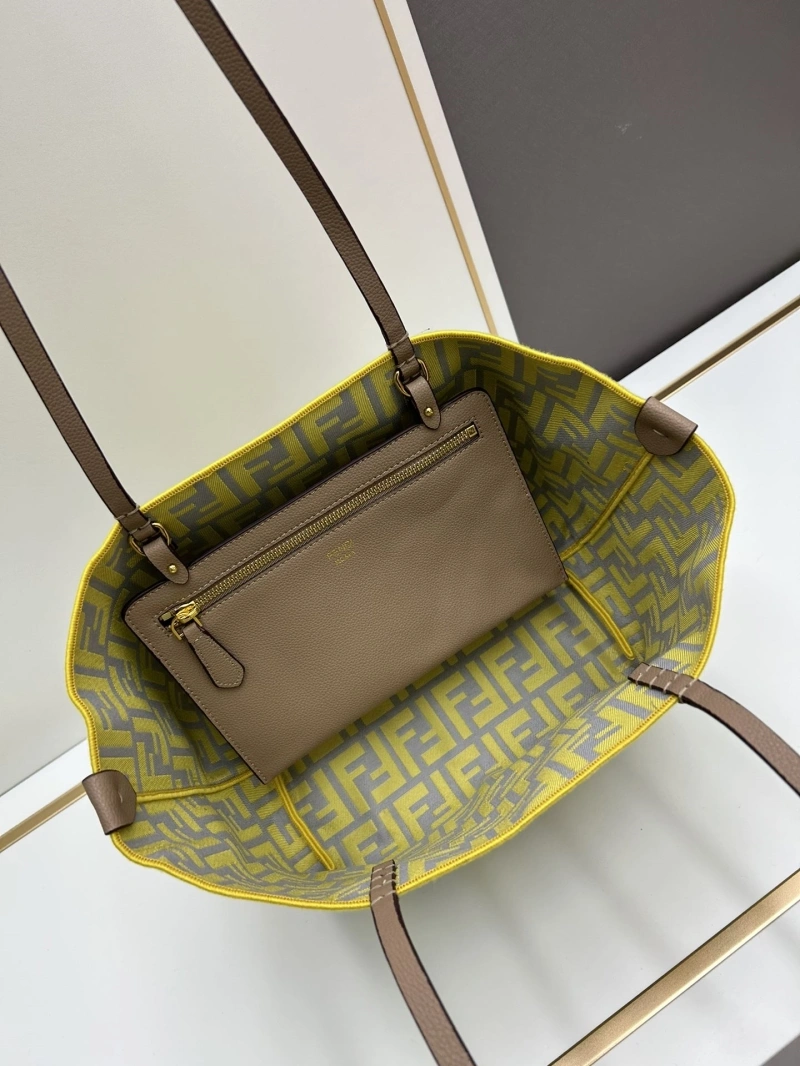 Fendi Shopping Bags 4224-0950