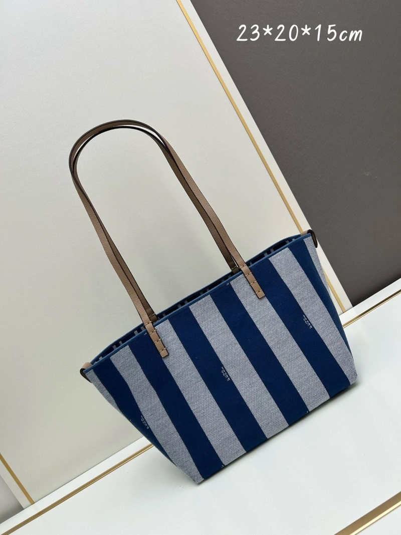 Fendi Shopping Bags 4224-0953