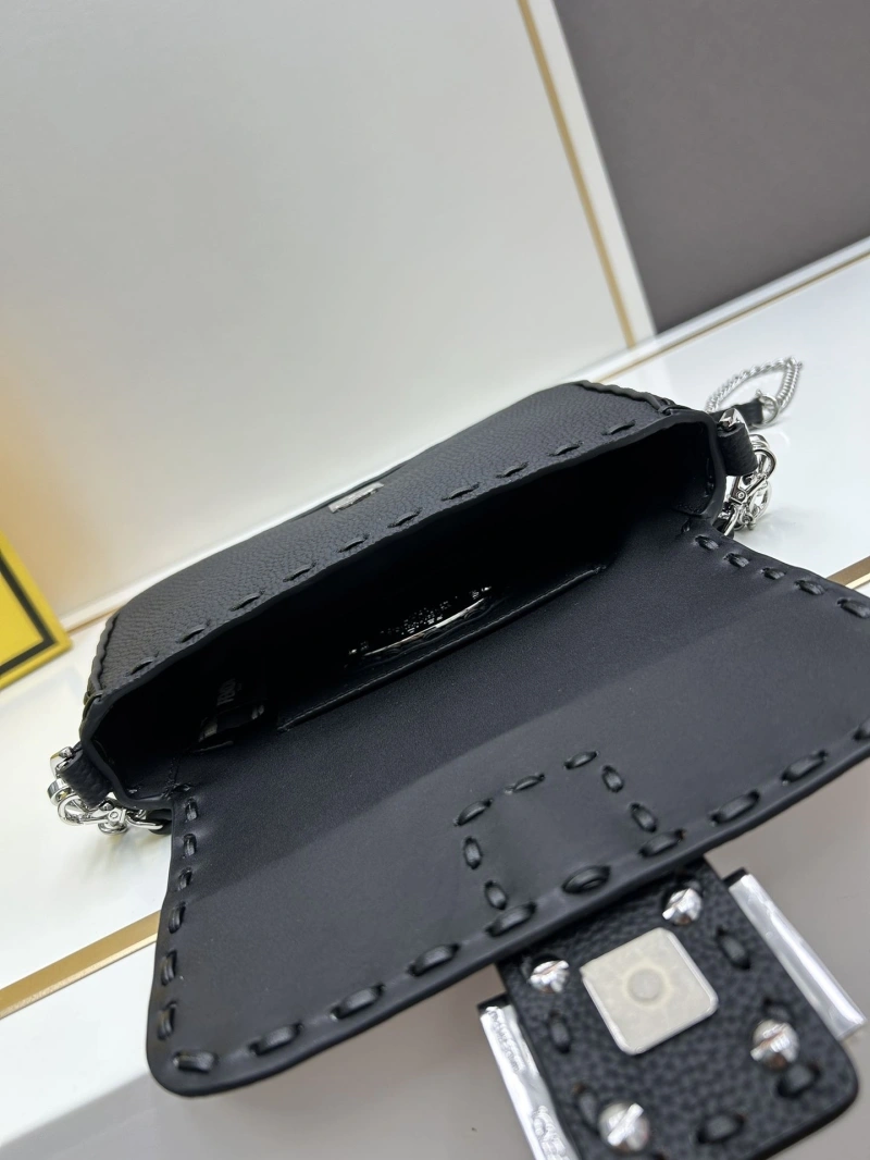 Fendi Baguette Bags 4224-0983