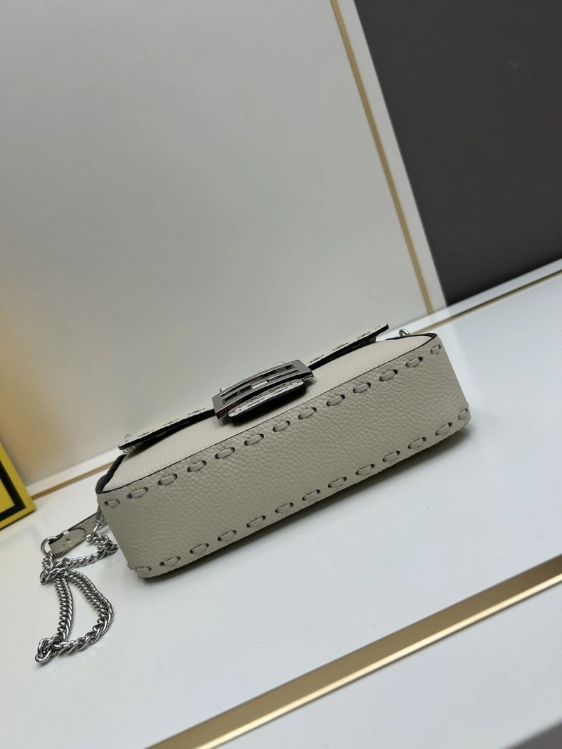 Fendi Baguette Bags 4224-0985