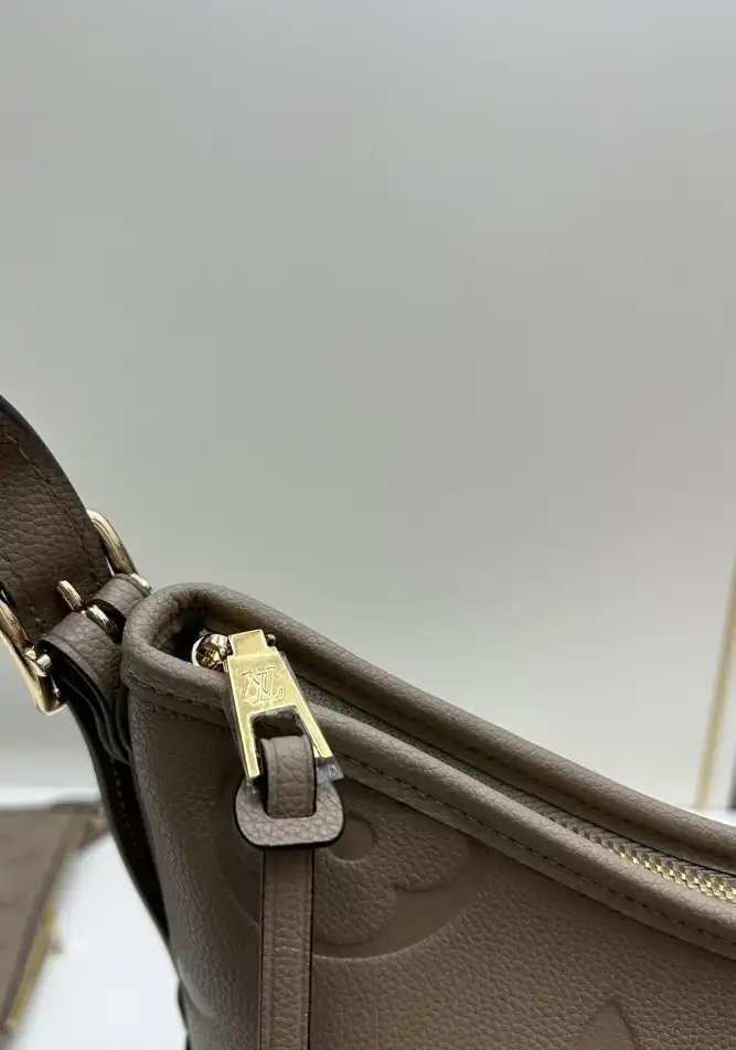 LV Top Handle Bags 4224-1001