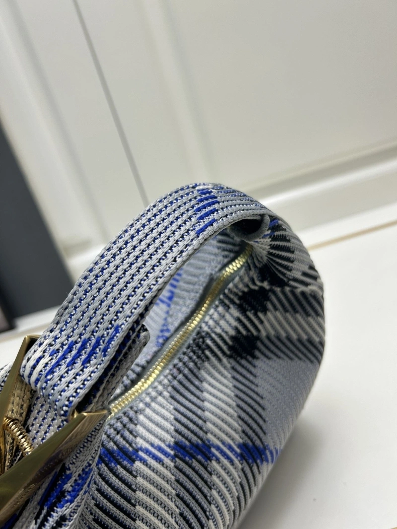 Burberry Top Handle Bags 4224-1105