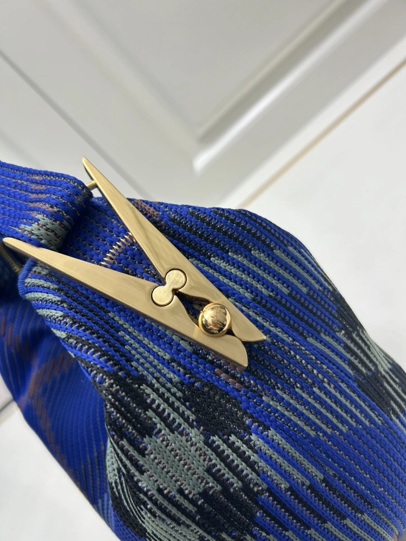 Burberry Top Handle Bags 4224-1106