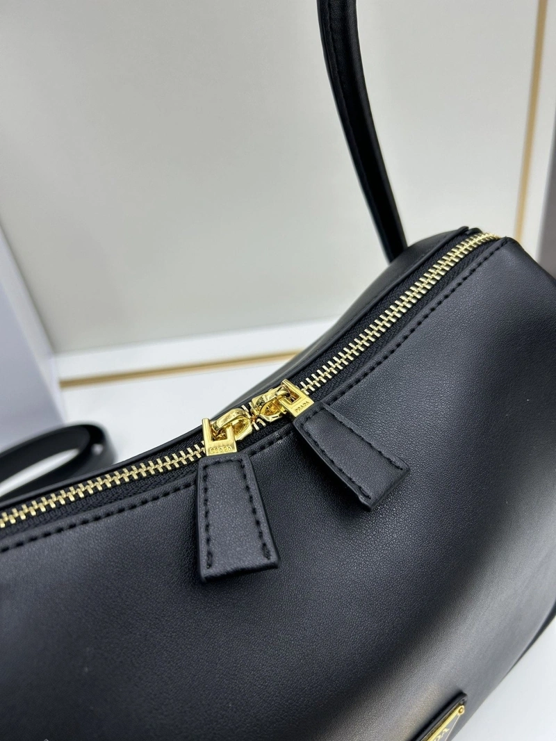 Prada Top Handle Bags 4224-1132
