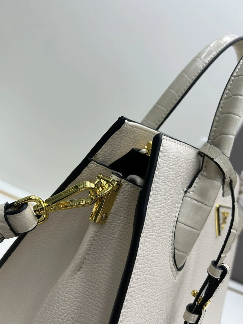 Prada Top Handle Bags 4224-1159