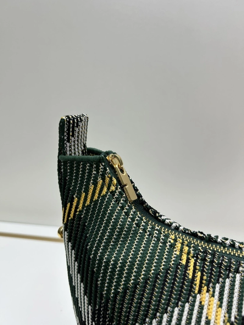 Burberry Top Handle Bags 4224-1206