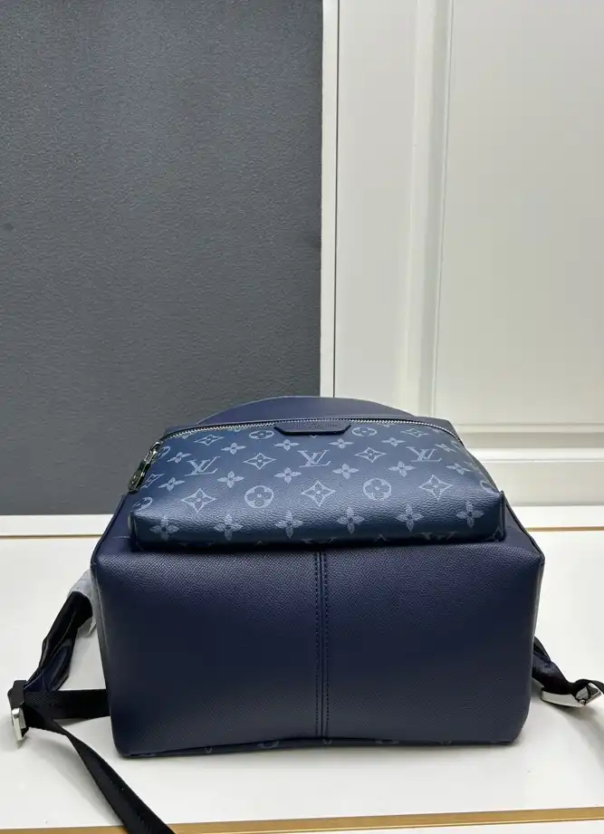 LV Backpacks 4224-1379