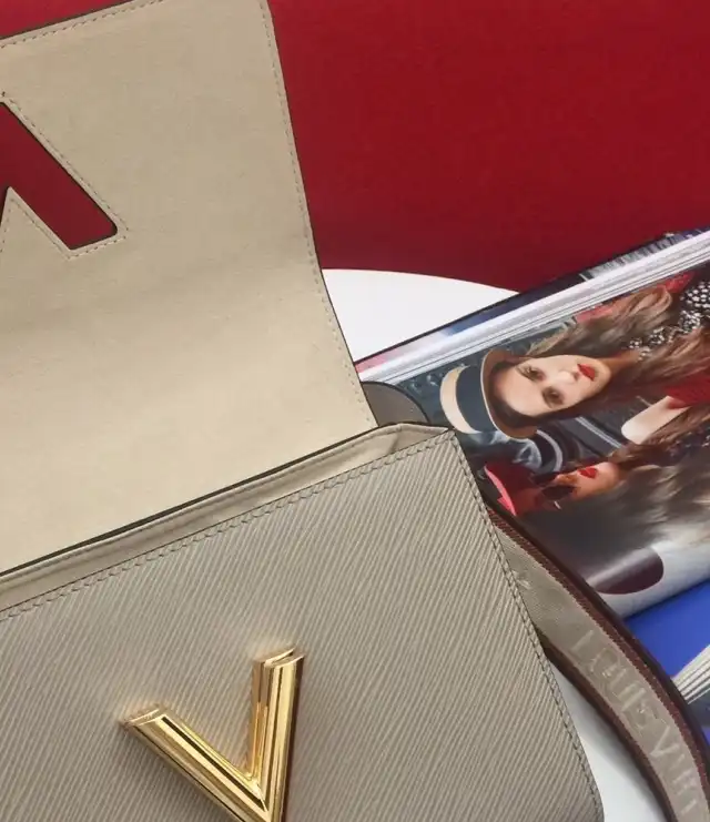 LV Top Handle Bags 4224-1530