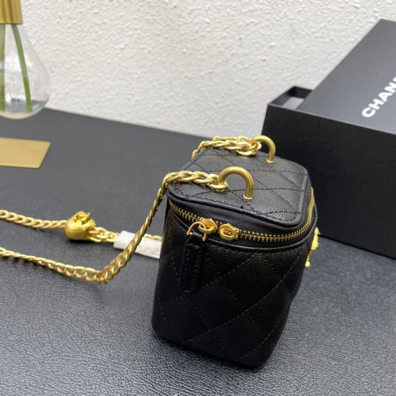 Chanel Cosmetic Bags 4224-1615