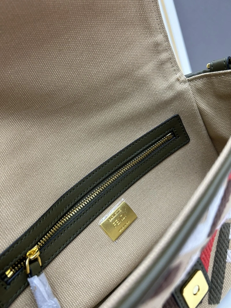 Fendi Baguette Bags 4224-1720