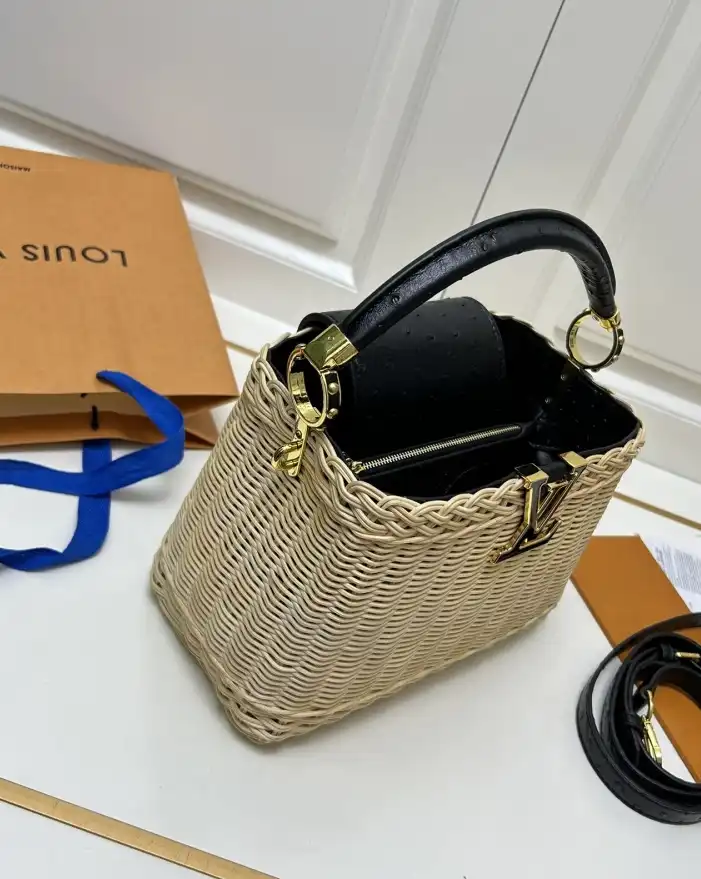 LV Capucines Bags 4224-1748