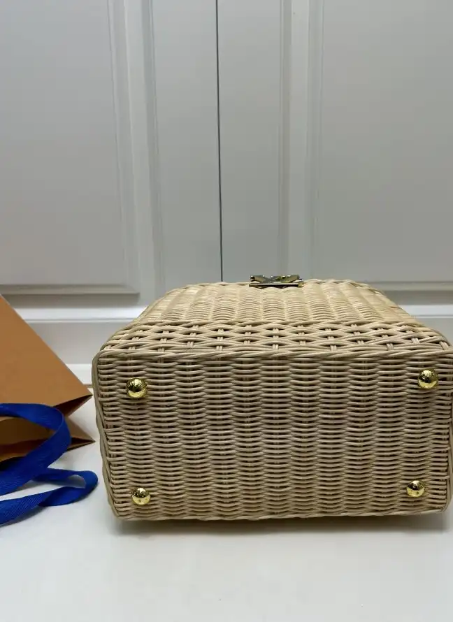 LV Capucines Bags 4224-1754