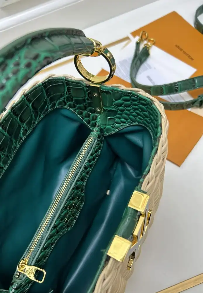 LV Capucines Bags 4224-1754