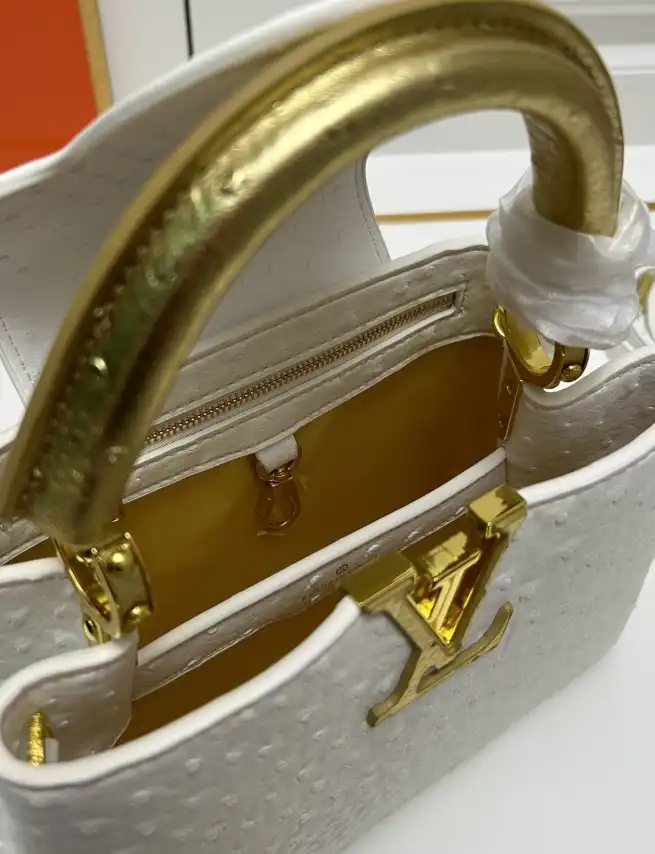 LV Capucines Bags 4224-1772