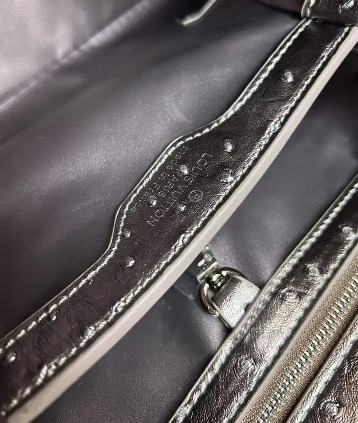 LV Capucines Bags 4224-1773