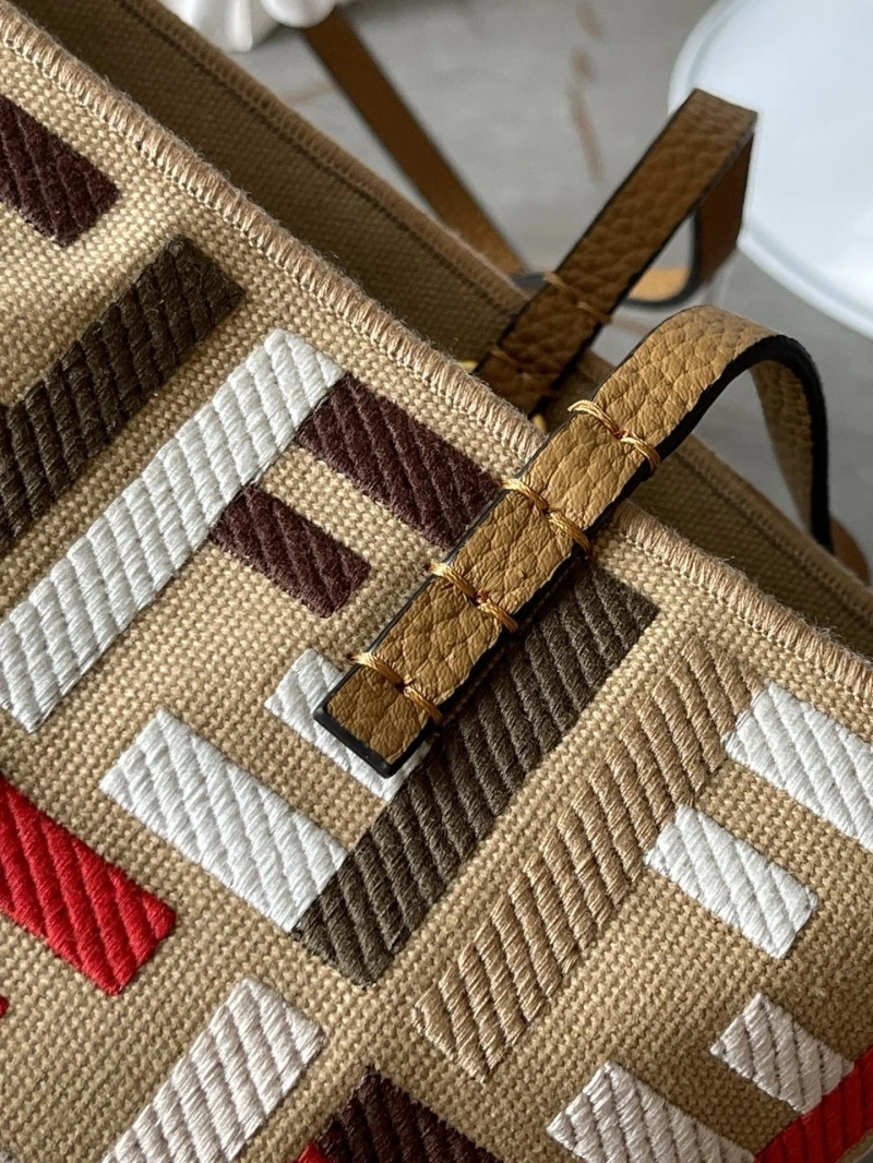 Fendi Shopping Bags 4224-1891