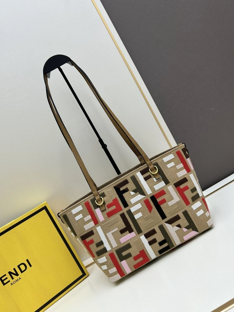 Fendi Shopping Bags 4224-1942