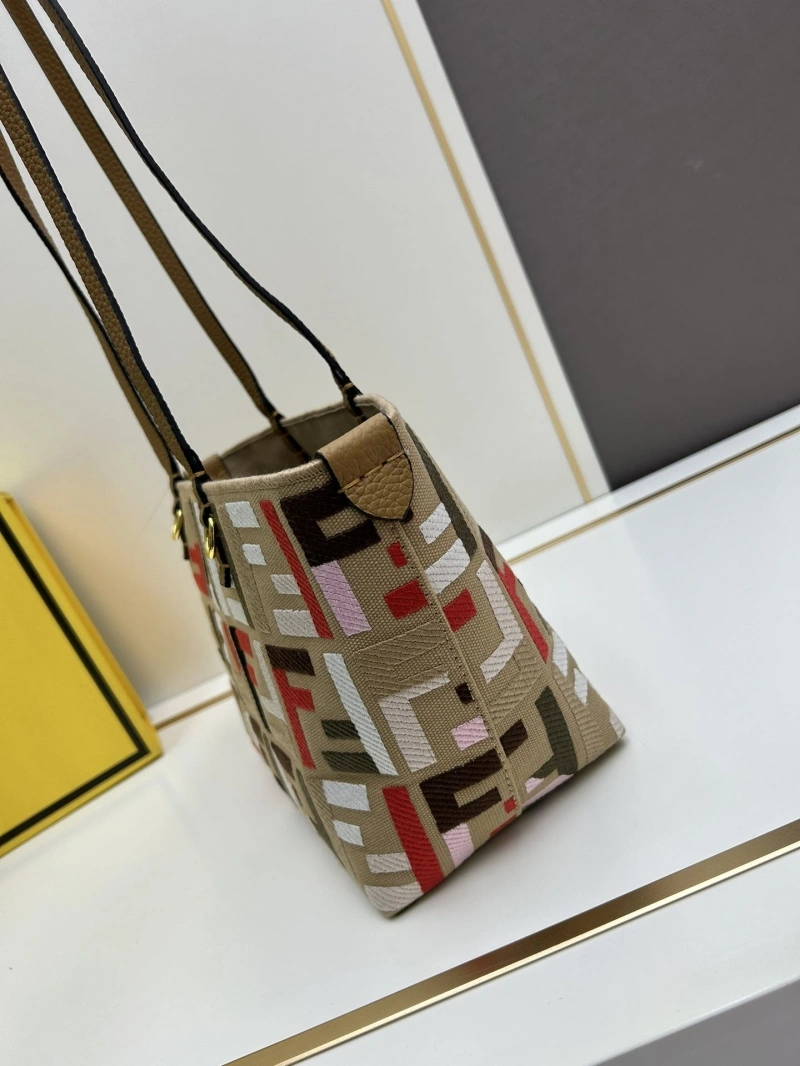 Fendi Shopping Bags 4224-1942