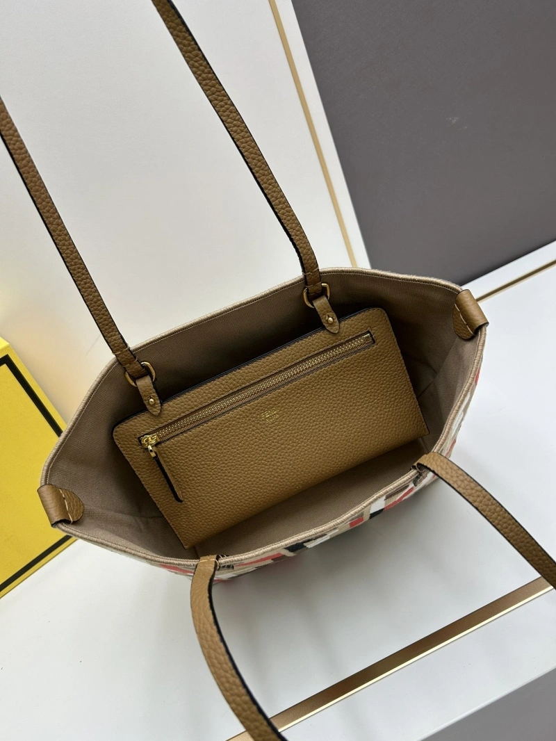 Fendi Shopping Bags 4224-1942