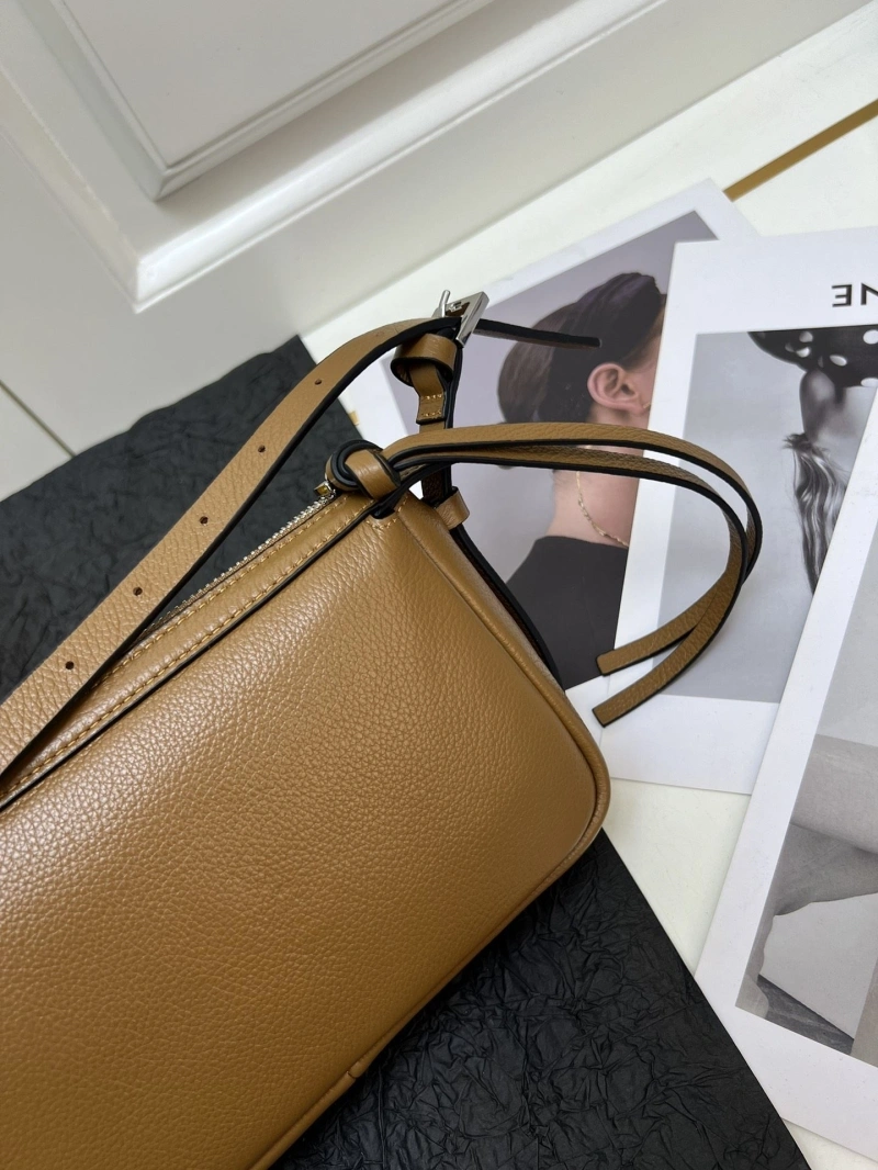 Fendi Satchel Bags 4224-2001