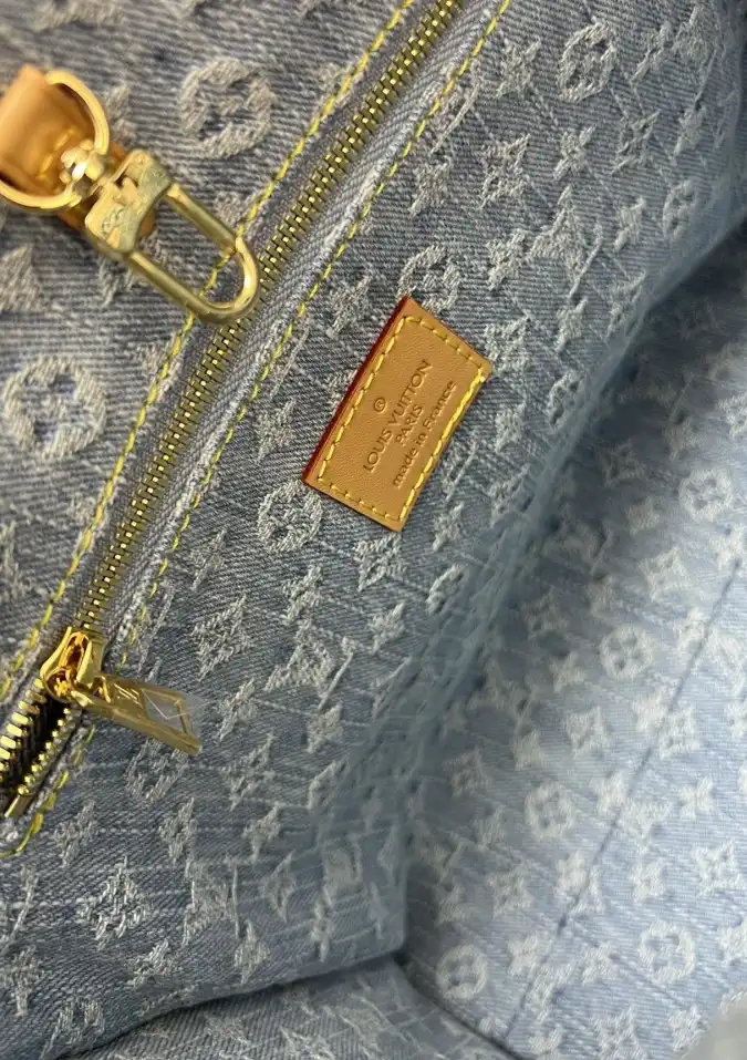 LV Shopping Bags 4224-2005