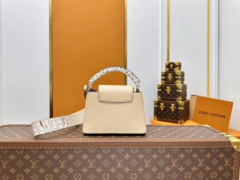 LV Capucines Bags 4233A-0356