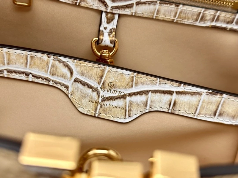 LV Capucines Bags 4233A-0357