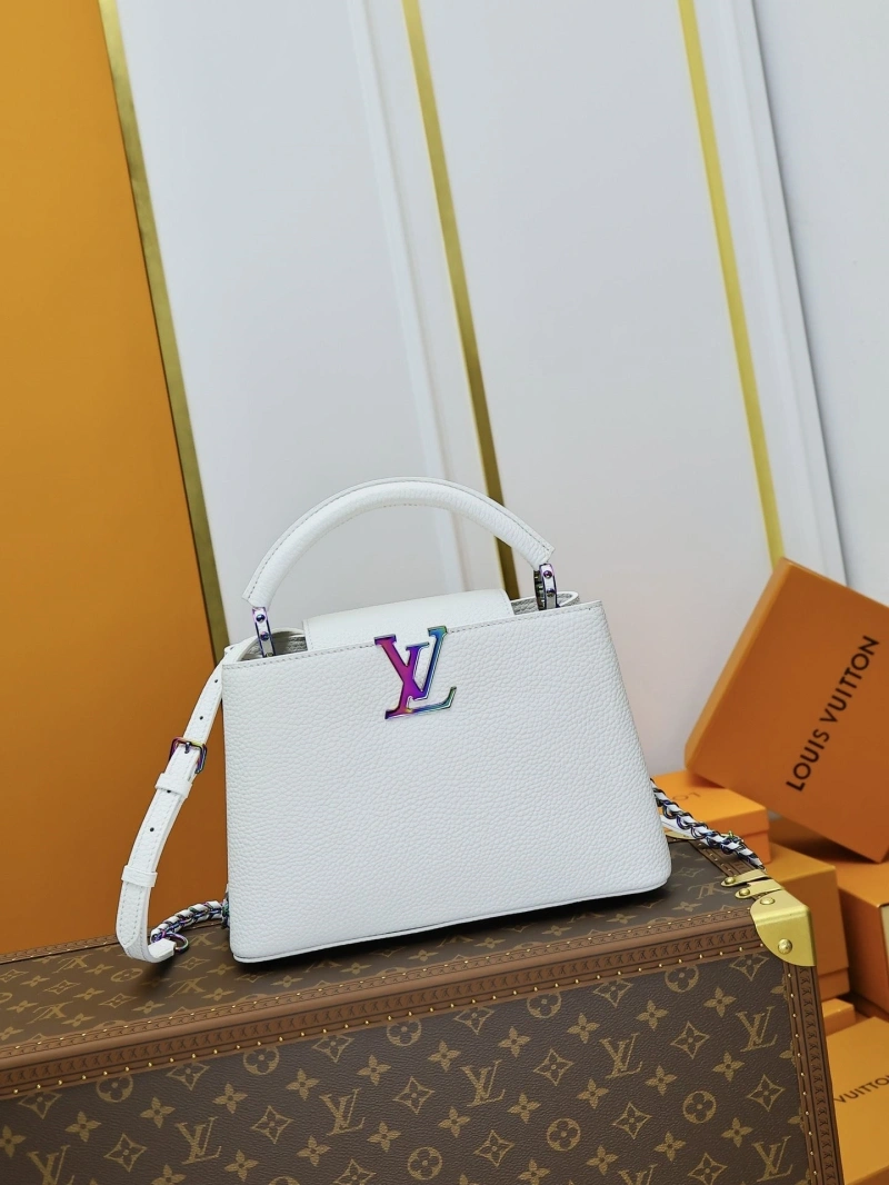 LV Capucines Bags 4233A-0374