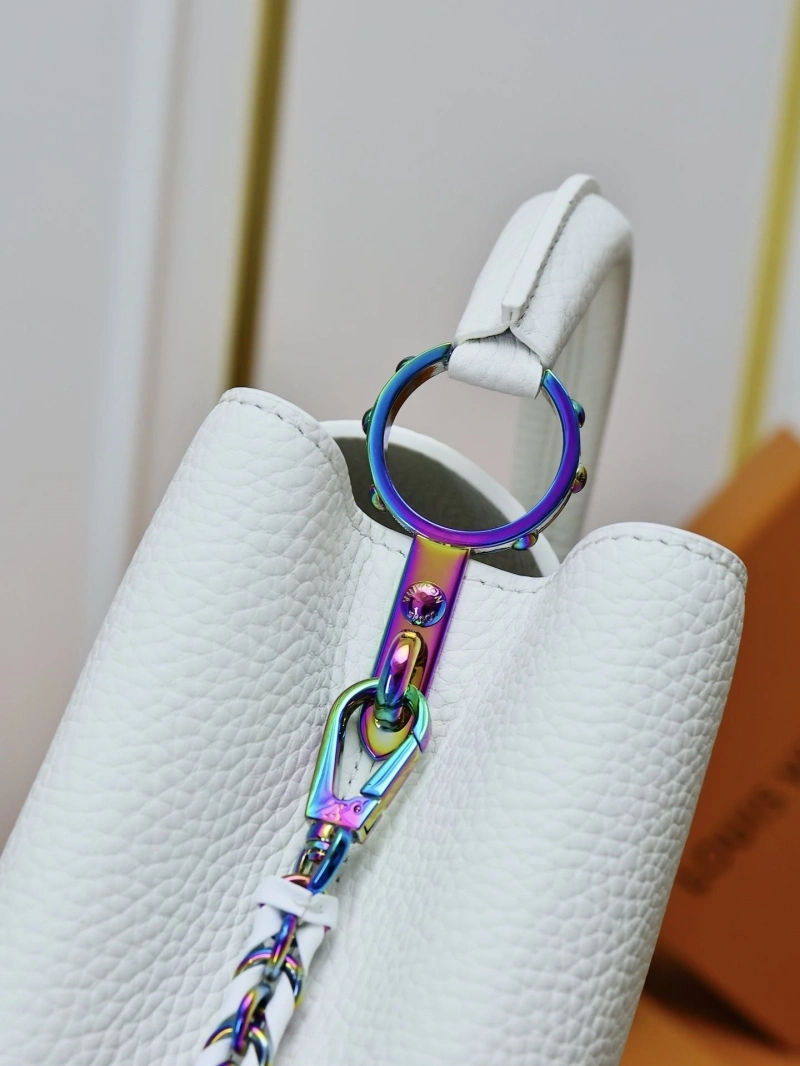 LV Capucines Bags 4233A-0374