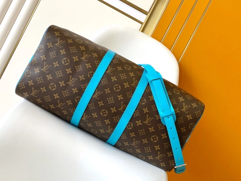 LV Travel Bags 4233A-0385