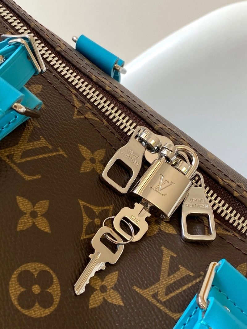 LV Travel Bags 4233A-0385