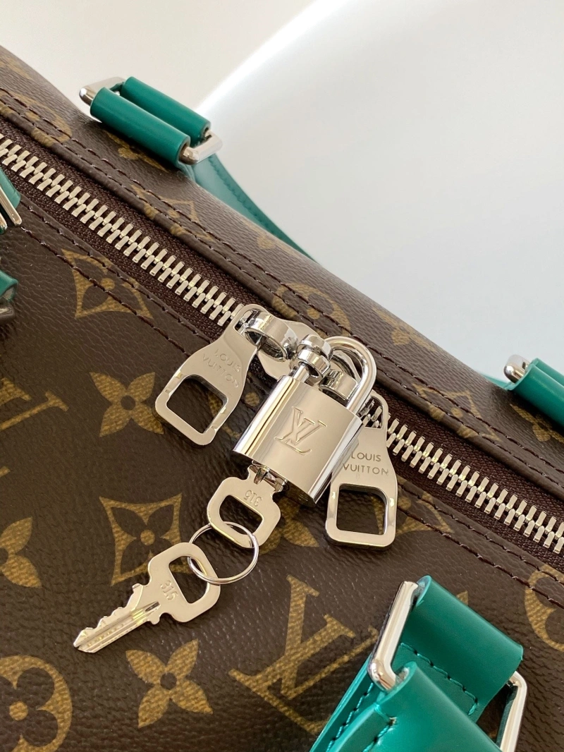 LV Travel Bags 4233A-0386