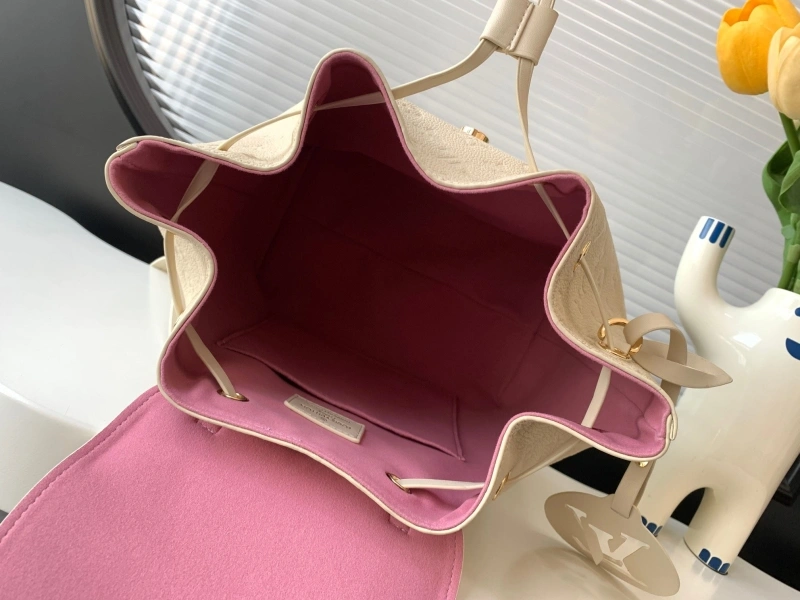 LV Backpacks 4233A-0392