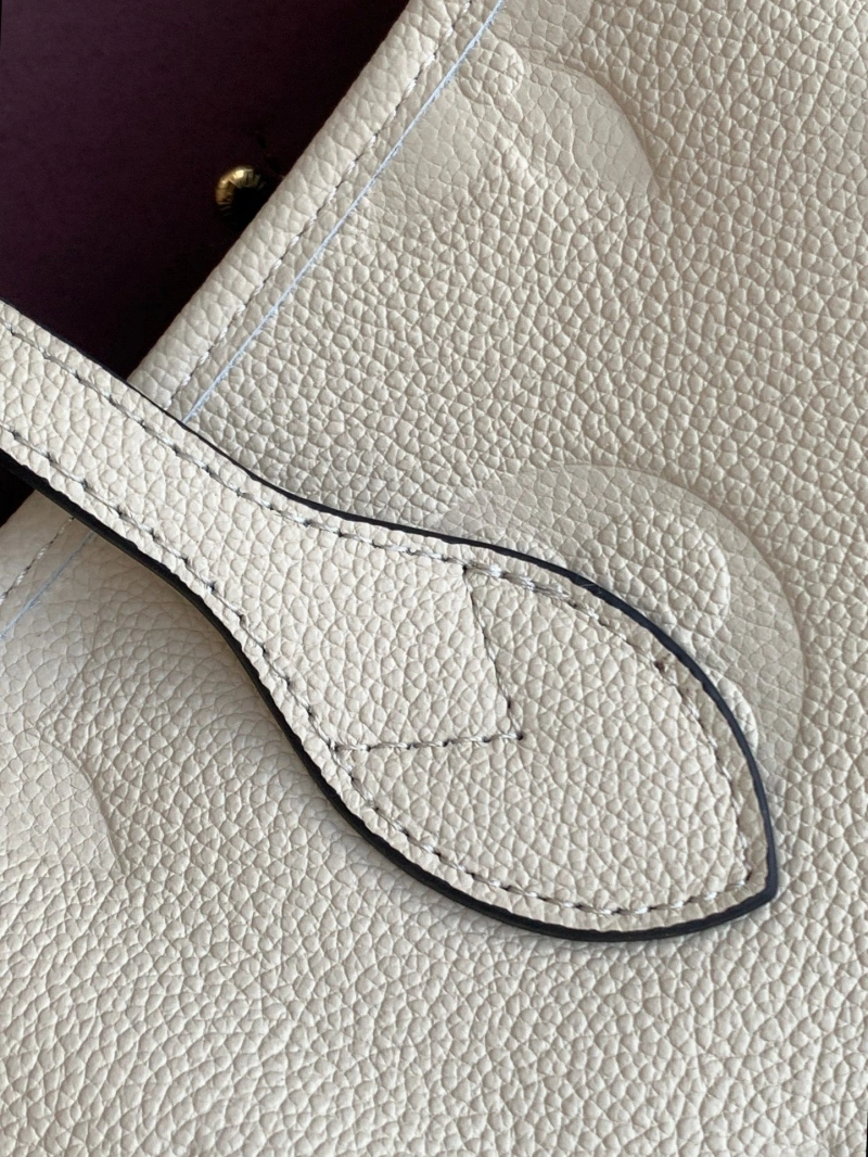 LV Shopping Bags 4233A-0395