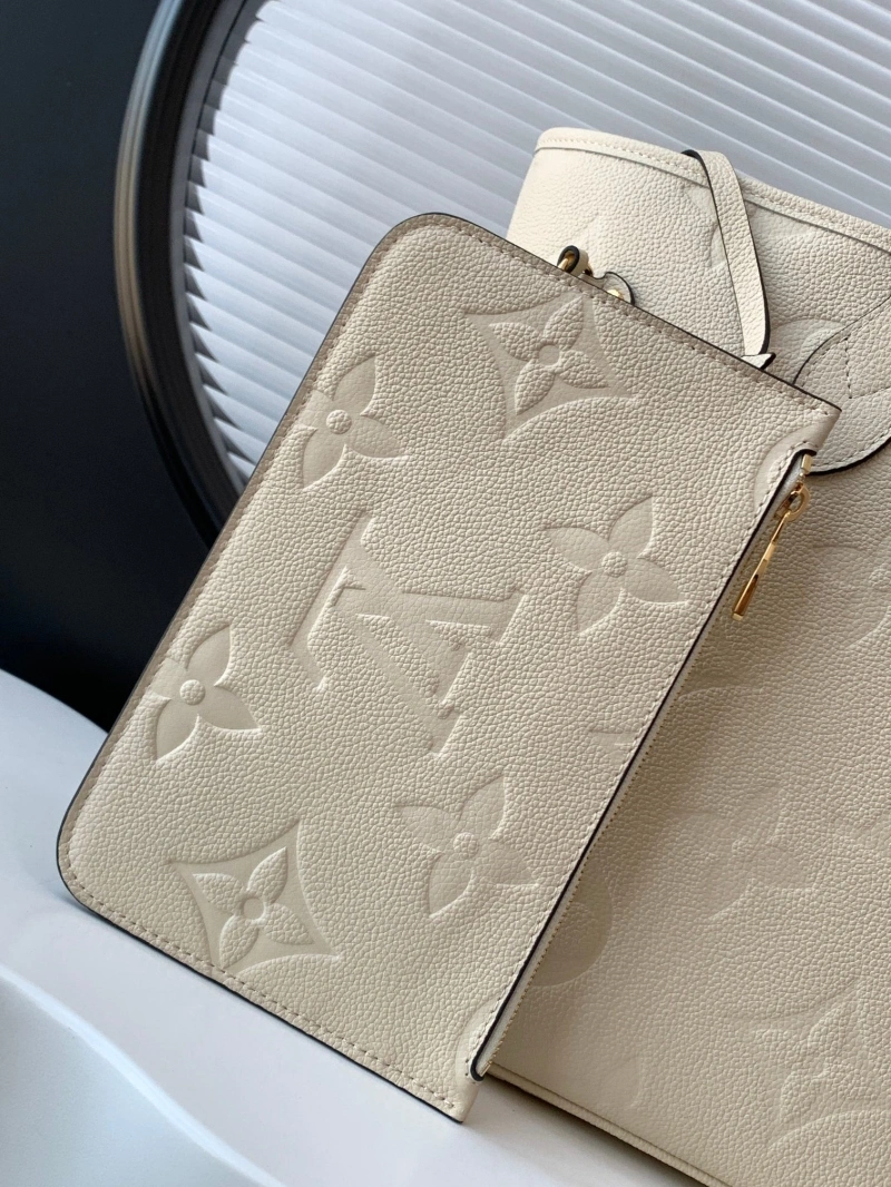 LV Shopping Bags 4233A-0395