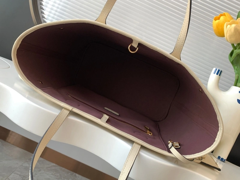 LV Shopping Bags 4233A-0395