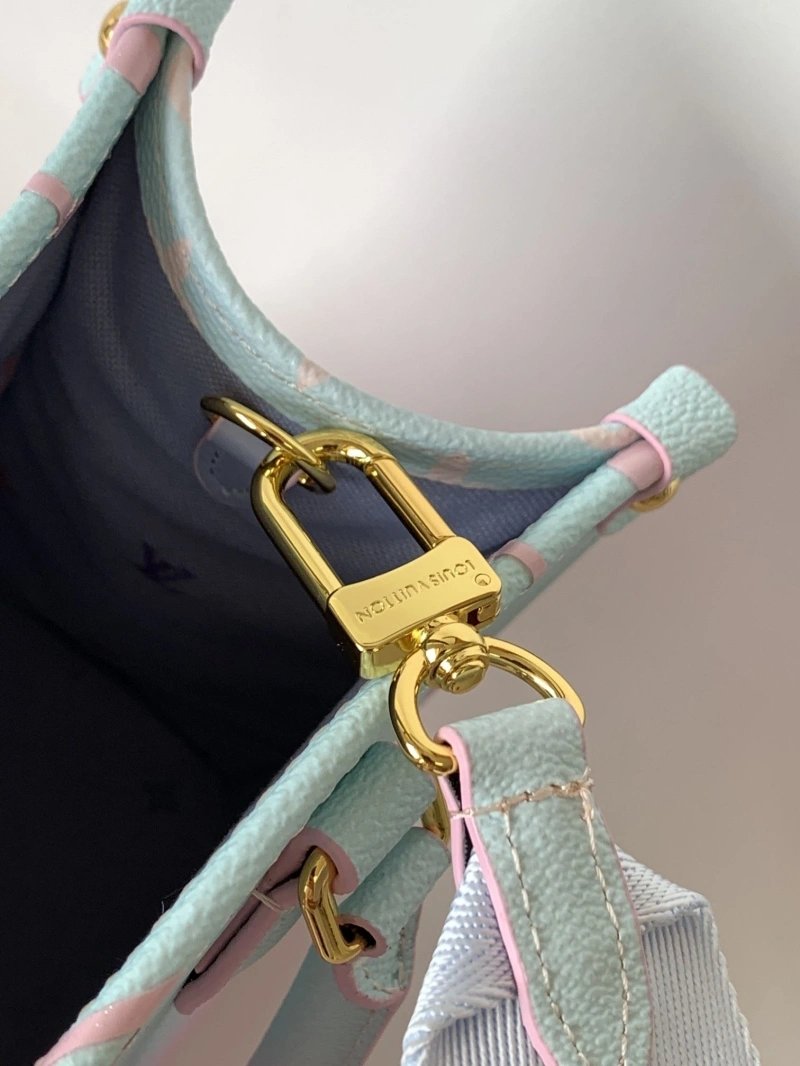 LV Shopping Bags 4233A-0818